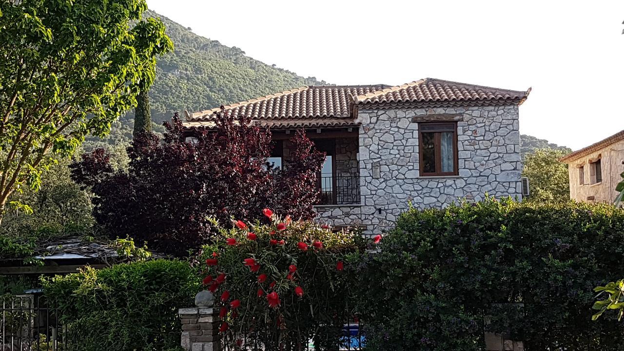 Castello Bellos Villas & Apartments Keri Exterior foto